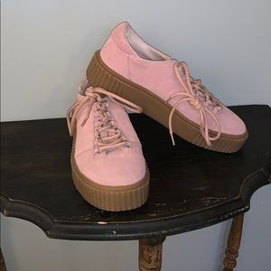 Urban Outfitters Flatform